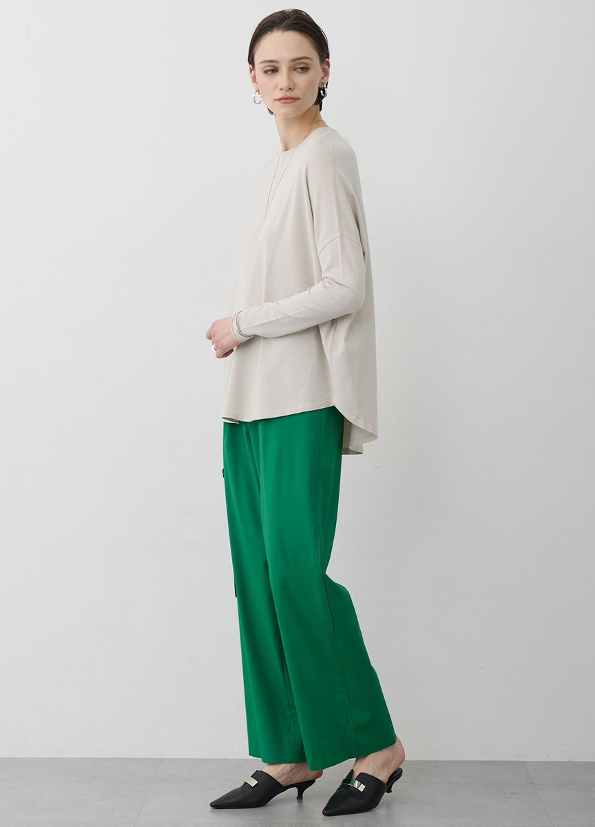 定番寬版圓領針織衫